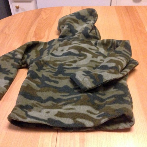 18 month hoodie bundle - Kenneth Cole, Park Bench - Picture 7 of 8